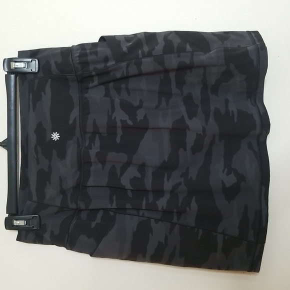Athleta Salutation Stash Pocket 16.5" Skort Gray Camo S - Picture 8 of 8